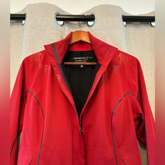 Nike Golf Jacket Storm-Fit20 Size Large (L), Ladies, Scarlett Red,Digital Dragon - Picture 5 of 12